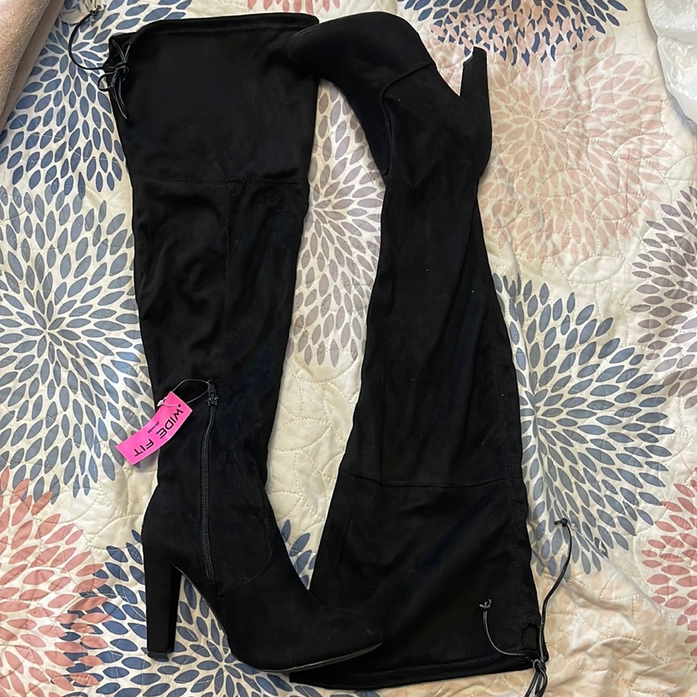 Wild Diva black boots size 7 1/2W